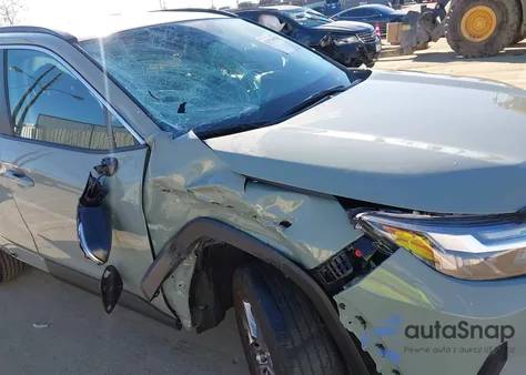 2023 Toyota Rav4 Xle z USA, uszkodzony, nr VIN 2T3W1RFV5PW269597